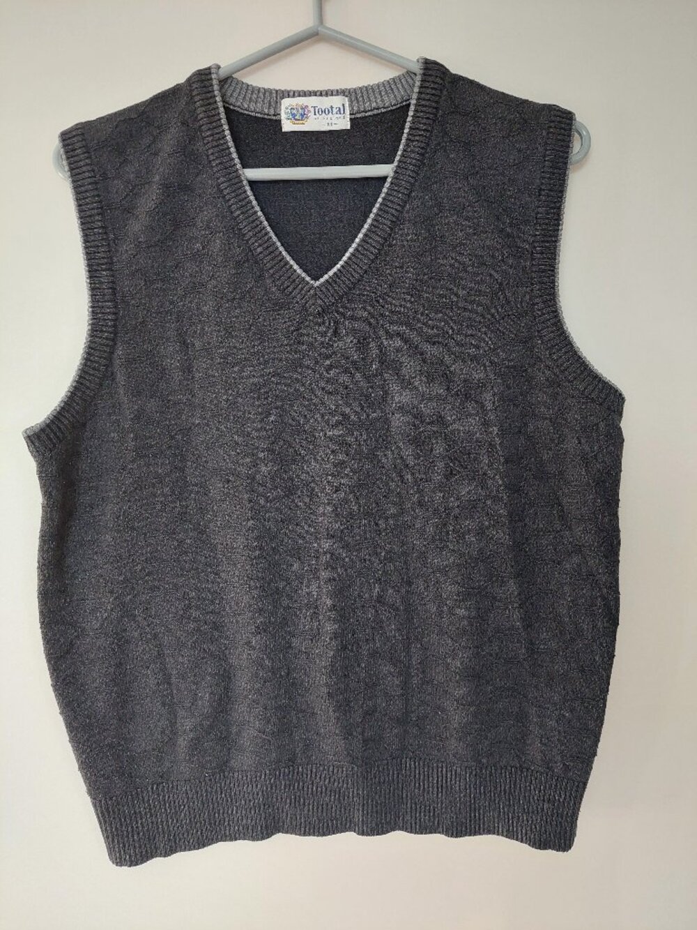 Tootal of England Men's M Dark Gray V-neck Sweater Vest Wool Silk Cashmere